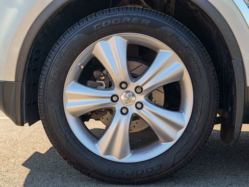 Used 2011 INFINITI FX35 AWD w/ Premium Pkg image 16