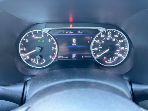 Used 2020 Nissan Sentra SV image 17