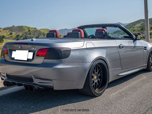 Used 2013 BMW M3 Convertible image 8