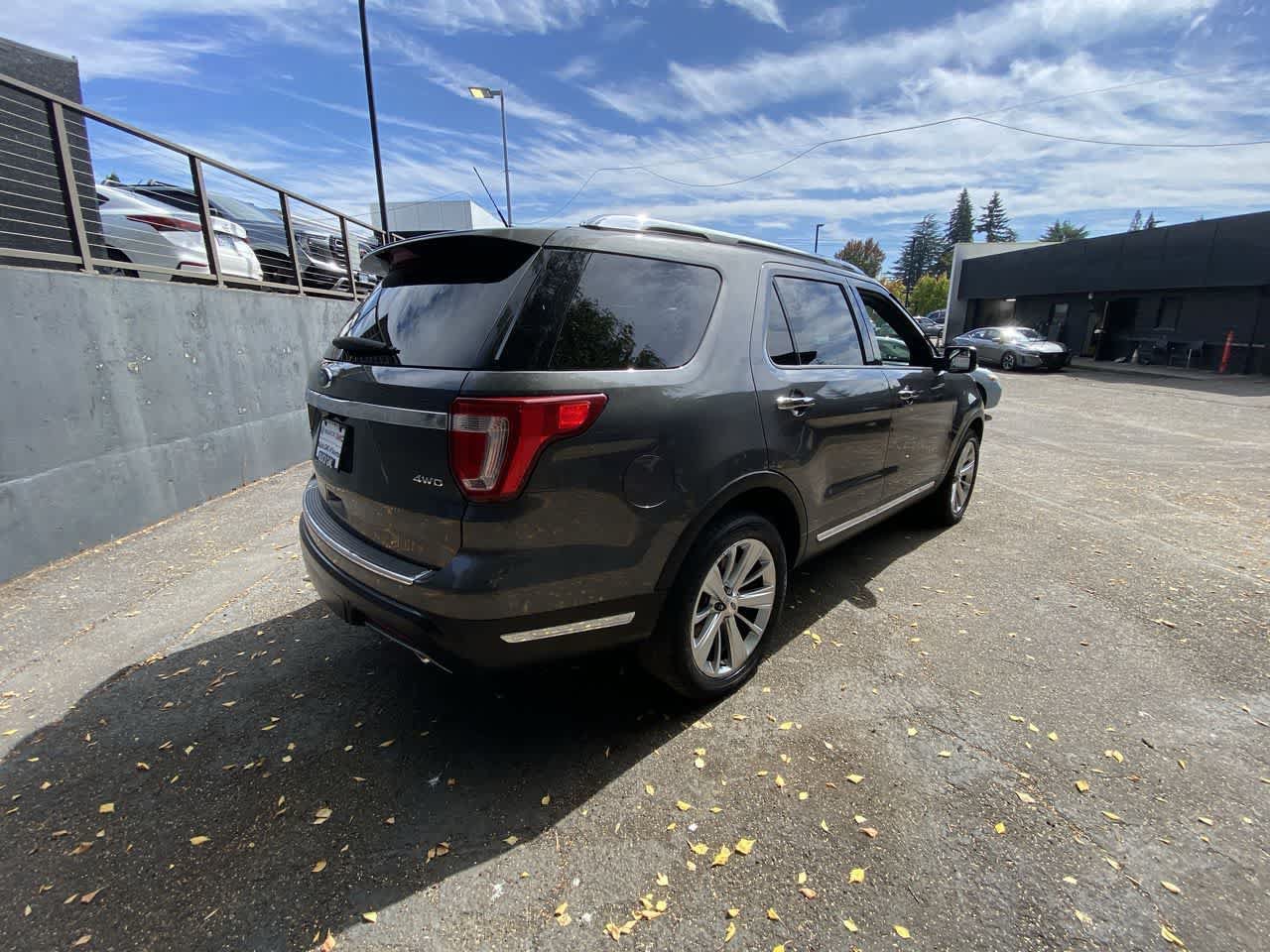 Used 2019 Ford Explorer Limited w/ Class III Trailer Tow Package AWD/4WD image 6