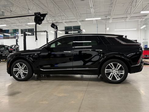 Used 2024 Cadillac Lyriq Tech RWD image 2