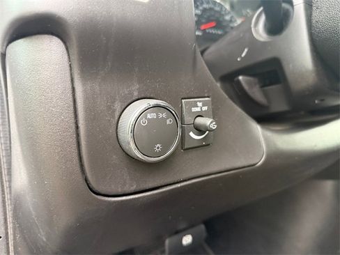 Used 2024 GMC Savana 2500 w/ Driver Convenience Package image 12