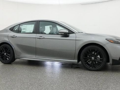 New 2026 Toyota Camry SE FWD image 28