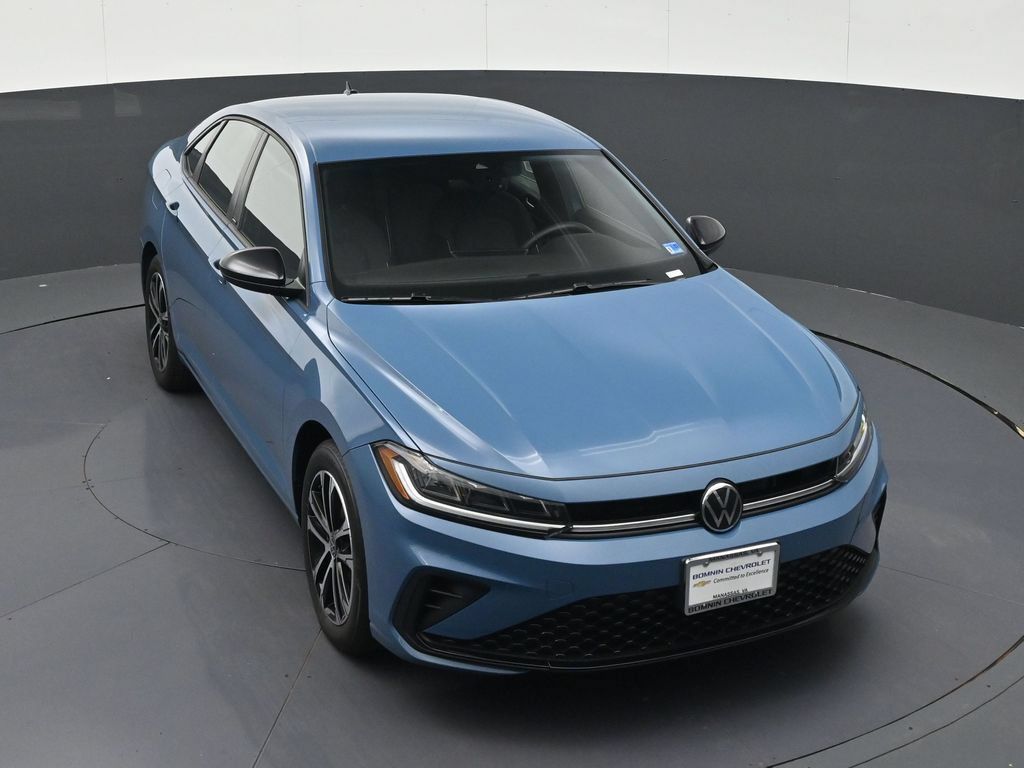 Used 2025 Volkswagen Jetta Sport FWD image 28