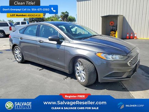 Used 2017 Ford Fusion SE w/ Fusion SE Technology Package FWD image 5