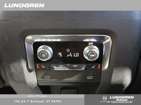 Used 2023 GMC Yukon XL AT4 AWD/4WD image 46