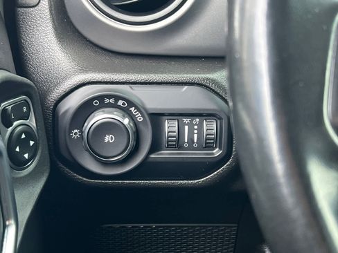 Used 2022 Jeep Wrangler Unlimited Willys image 22