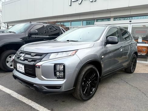 Used 2021 Mitsubishi Outlander Sport ES image 3