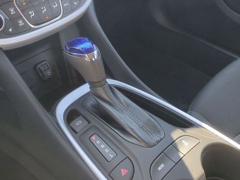 Used 2019 Chevrolet Volt LT w/ Comfort Package image 22