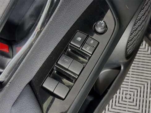 Used 2022 Toyota Prius AWD image 23