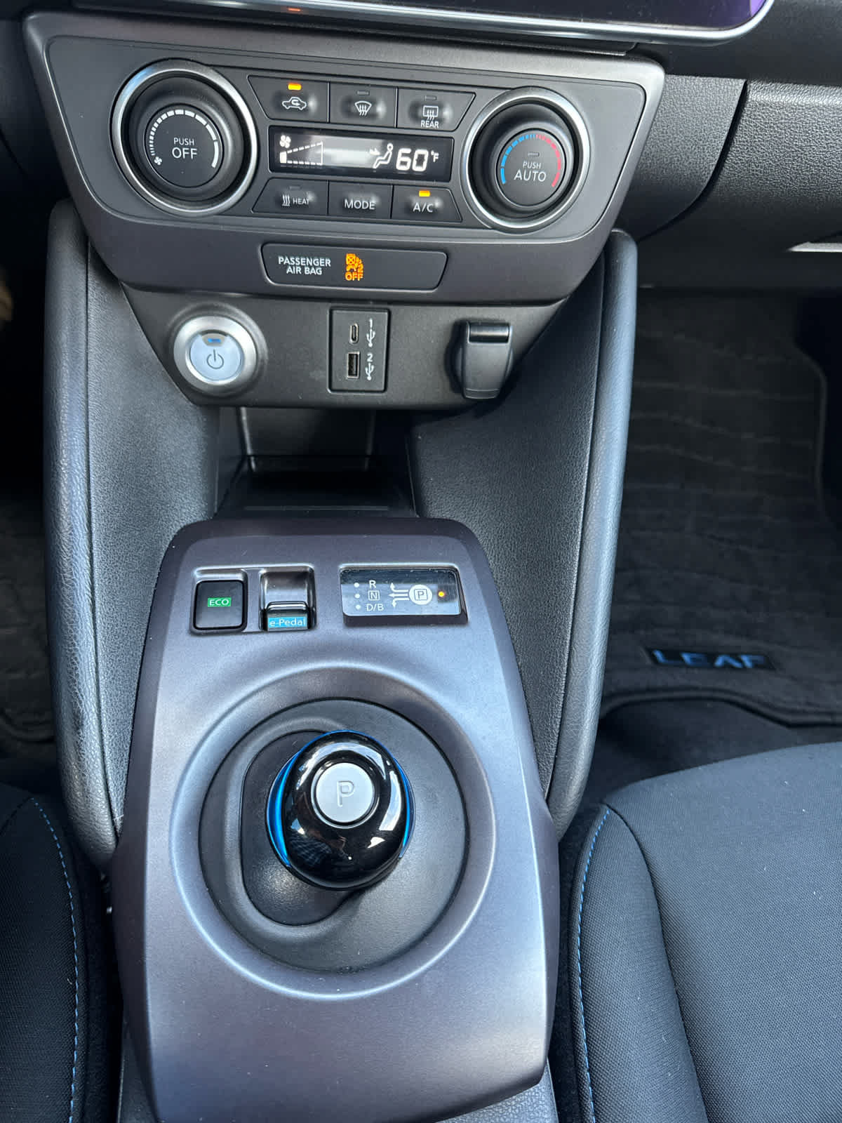 Used 2025 Nissan Leaf S FWD image 23