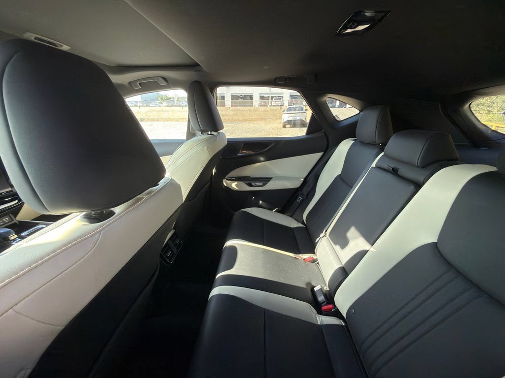 Used 2024 Lexus NX 250 FWD w/ Cold Area Package image 9