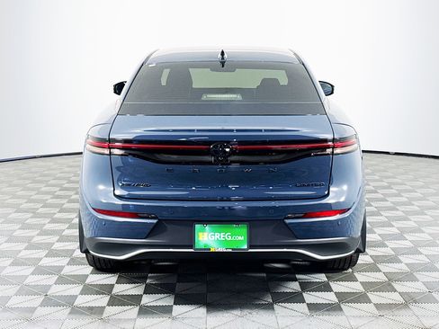 Used 2026 Toyota Crown Limited image 8