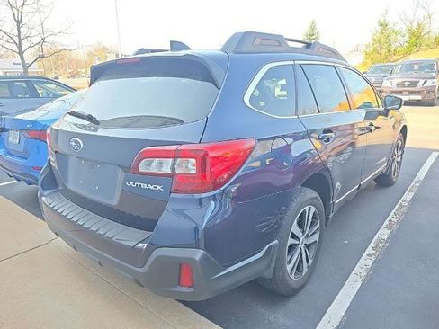 Used 2018 Subaru Outback 2.5i Limited w/ Popular Package #2 image 2