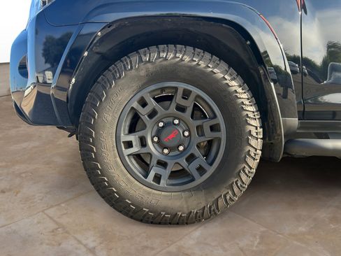 Used 2022 Toyota 4Runner SR5 Premium image 30