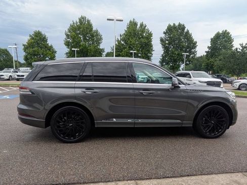 Certified 2022 Lincoln Aviator Reserve w/ Equipment Group 201A AWD/4WD image 9