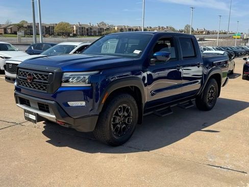 Used 2022 Nissan Frontier Pro-X w/ Pro-X Premium Package image 3