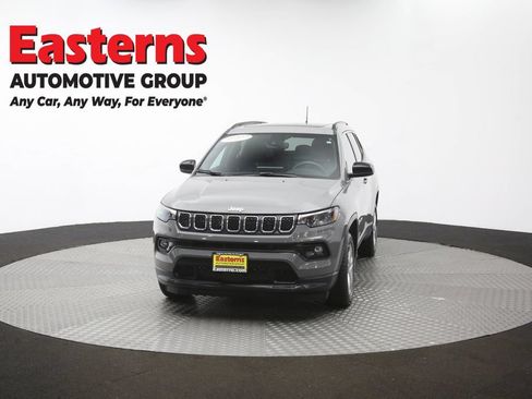 Used 2023 Jeep Compass Latitude w/ Sun and Sound Group AWD/4WD image 55