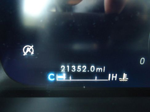 Used 2022 Lincoln Nautilus FWD image 13