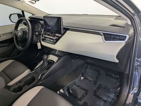 Certified 2025 Toyota Corolla LE FWD image 27