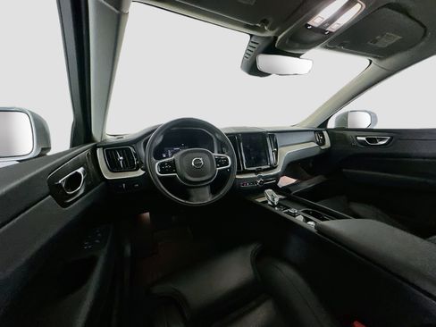 Used 2022 Volvo XC60 B5 Inscription w/ Advanced Package FWD image 18