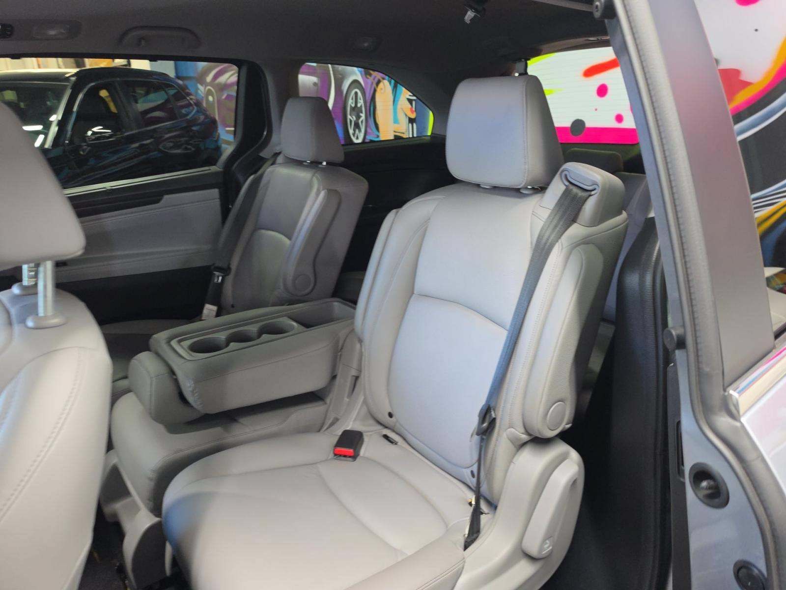 Used 2024 Honda Odyssey EX-L image 13