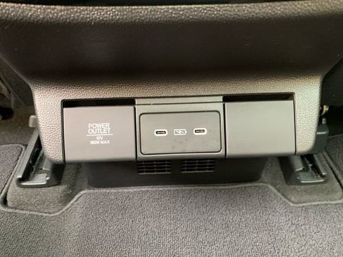 Used 2025 Acura MDX SH-AWD image 18