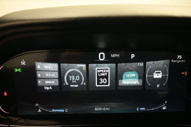 Used 2023 Jeep Grand Wagoneer Series III AWD/4WD image 5