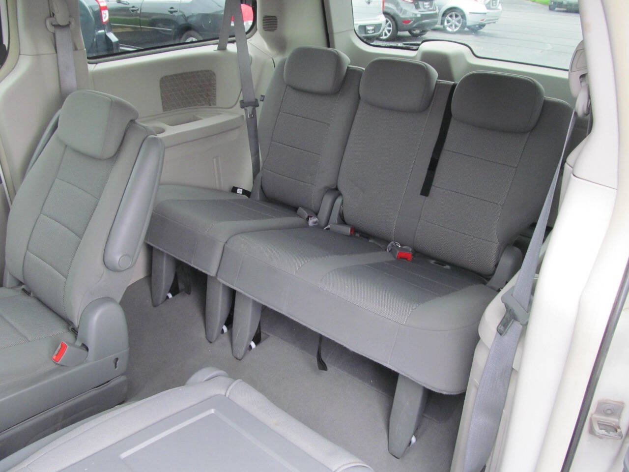 Used 2008 Dodge Grand Caravan SXT FWD image 14