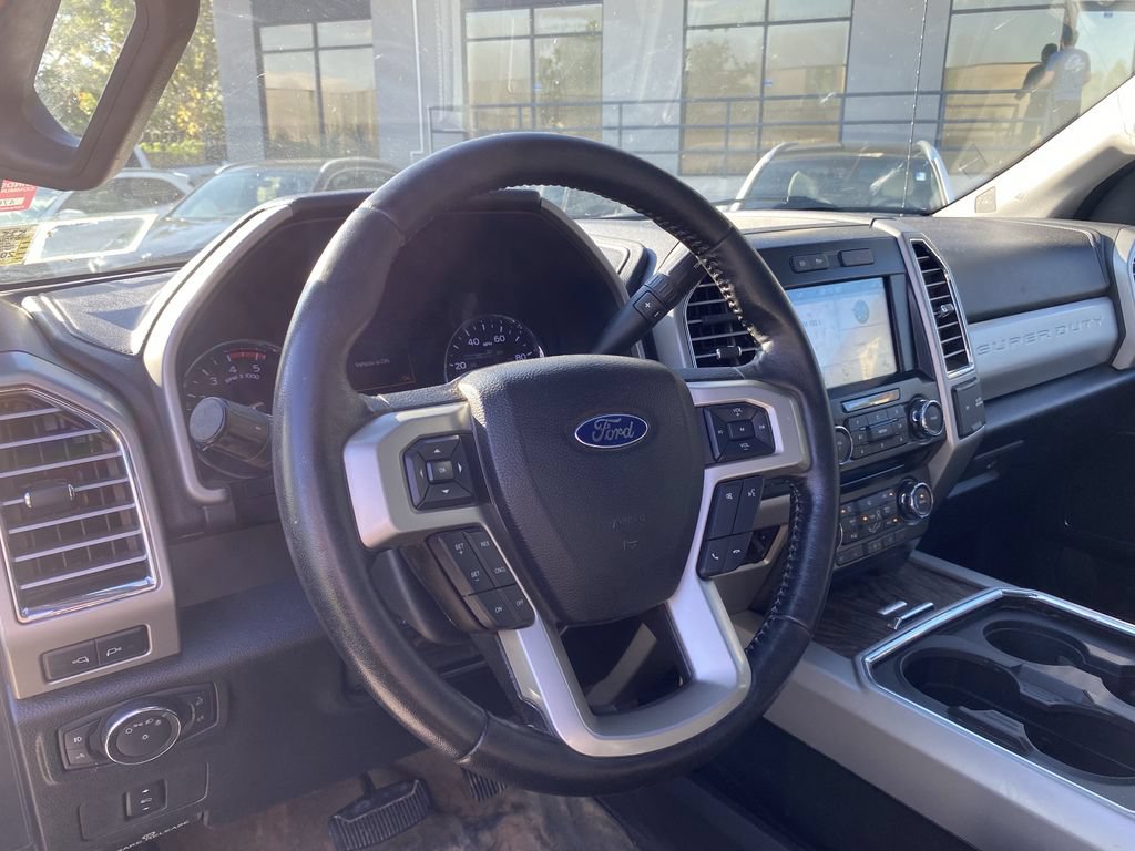 Used 2017 Ford F350 Lariat w/ Lariat Value Package AWD/4WD image 3