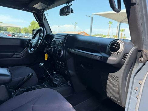Used 2016 Jeep Wrangler Sport w/ Quick Order Package 23S AWD/4WD image 22