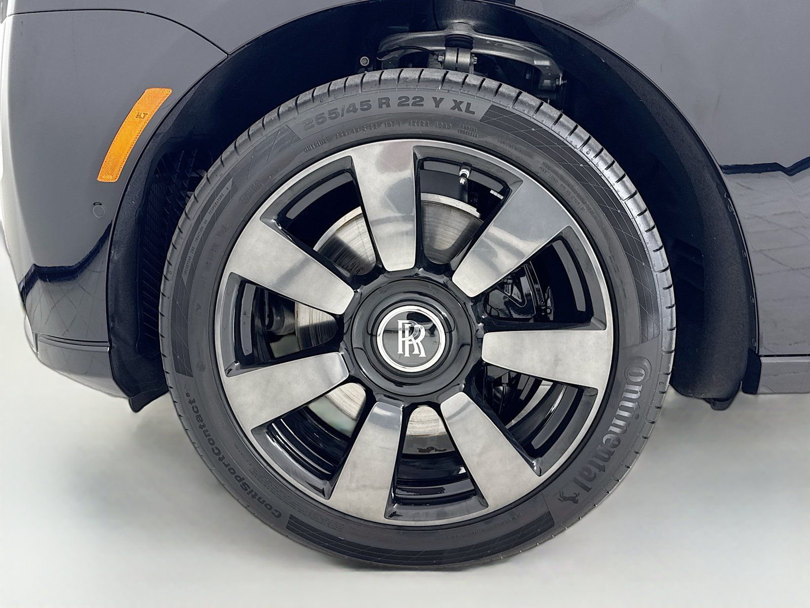 Certified 2026 Rolls-Royce Cullinan w/ Cullinan Package AWD/4WD image 10