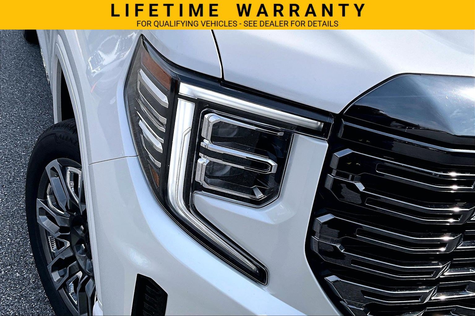 Certified 2024 GMC Sierra 1500 Denali Ultimate AWD/4WD image 33