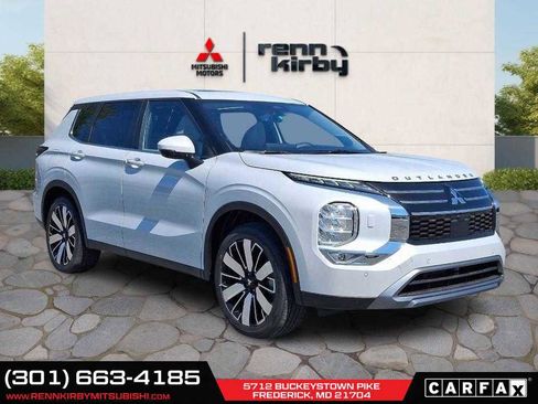 New 2025 Mitsubishi Outlander SE image 1