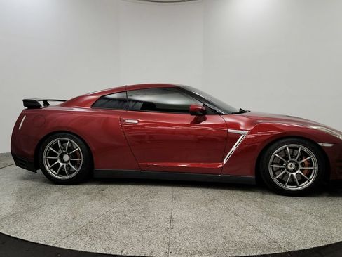 Used 2015 Nissan GT-R Premium AWD/4WD image 6