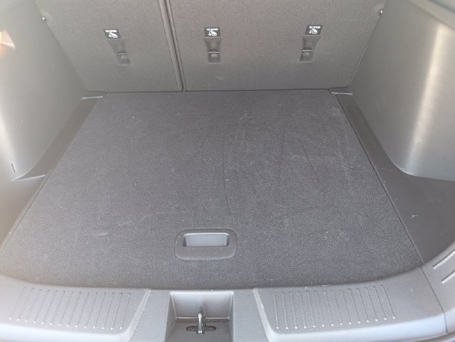 Used 2025 Chevrolet Trax LT FWD image 23