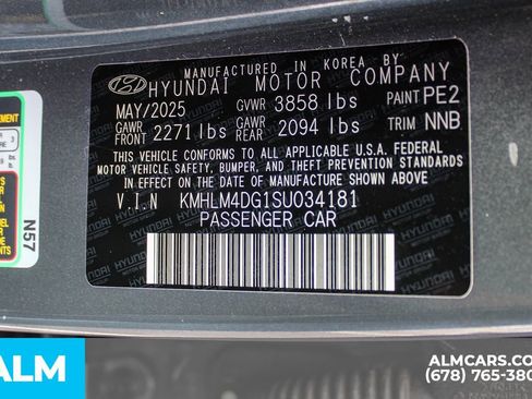 Used 2025 Hyundai Elantra Sport image 39