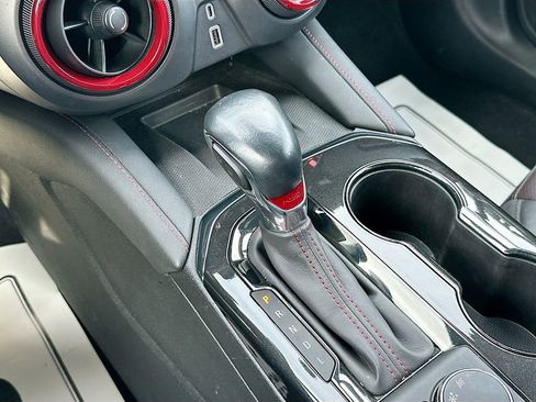 Used 2019 Chevrolet Blazer RS image 17