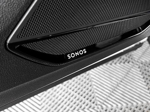 Certified 2024 Audi Q3 2.0T Premium Plus image 23