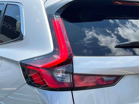 Used 2023 Honda CR-V EX image 10