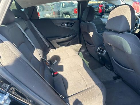 Used 2021 Chevrolet Malibu LT FWD image 24
