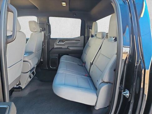 Used 2025 Chevrolet Silverado 1500 LT image 18