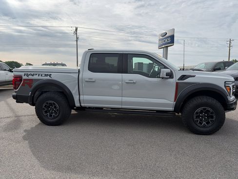 Certified 2024 Ford F150 Raptor w/ Equipment Group 803A Raptor R AWD/4WD image 4
