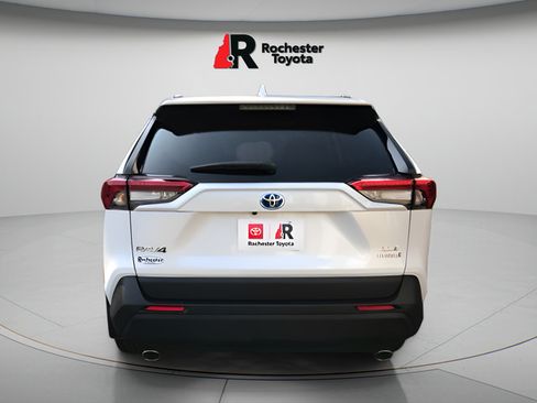 Certified 2023 Toyota RAV4 XLE Premium AWD/4WD image 6