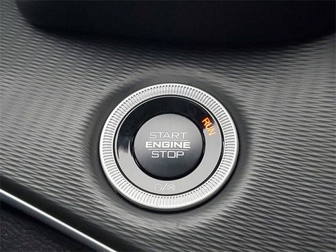 New 2025 Jeep Grand Cherokee L Altitude image 25