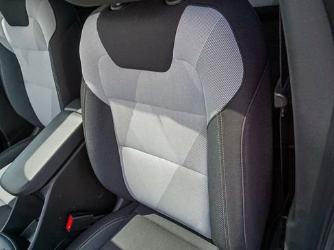 Used 2026 Chevrolet Trax RS w/ Sunroof Package FWD image 20