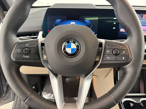 Used 2025 BMW X2 xDrive28i w/ Premium Package AWD/4WD image 17