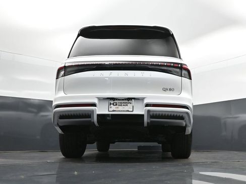 New 2026 INFINITI QX80 Luxe image 44