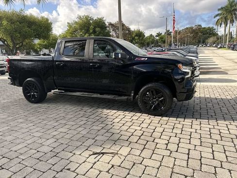 Used 2024 Chevrolet Silverado 1500 LT Trail Boss w/ LT Trail Boss Premium Package AWD/4WD image 15