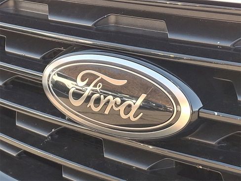 Certified 2022 Ford Edge SE w/ Black Appearance Package image 31